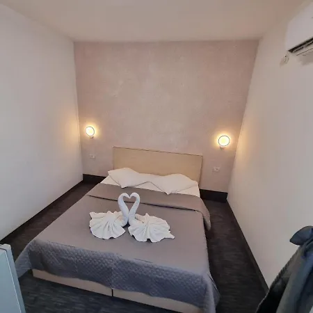 Hotel Ama World Hotel *